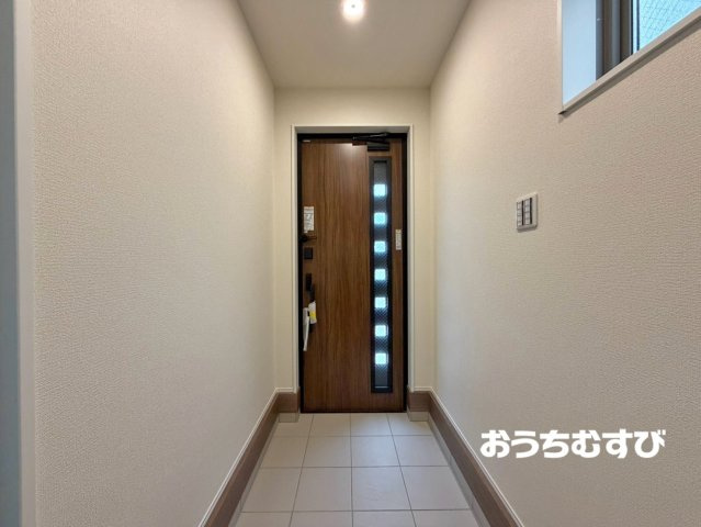 春日井市柏井町7丁目(全4棟)の玄関