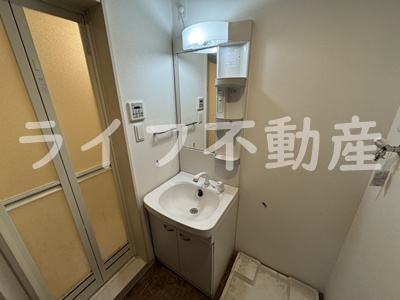 F asecia 近大前の独立洗面台|使いやすい独立洗面台です