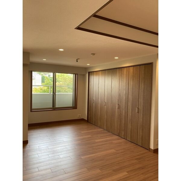名次町ロジュマンの居間・リビング