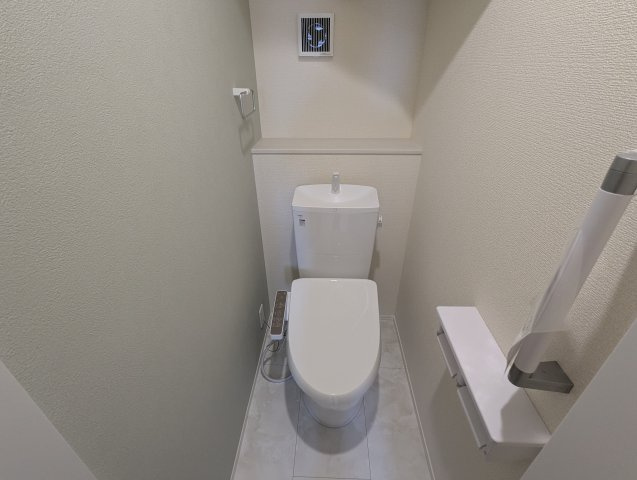瀬戸市松原町三丁目　全2棟のトイレ