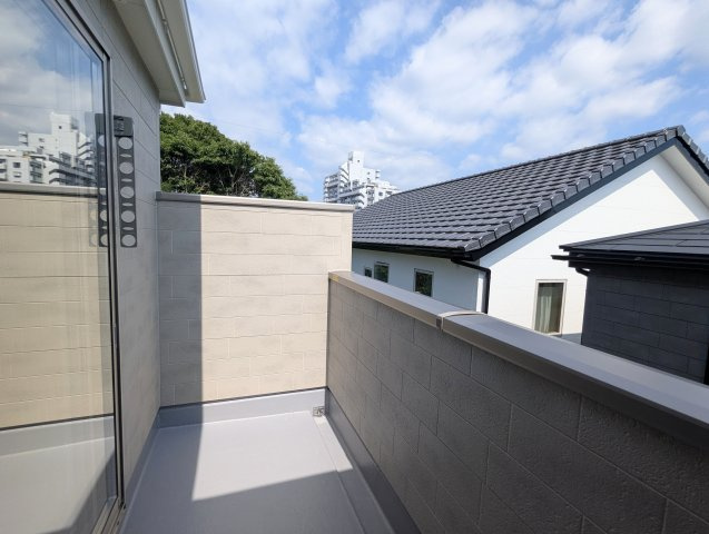 瀬戸市松原町三丁目　全2棟のバルコニー