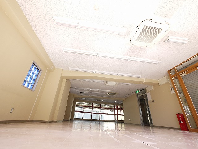 RIVER　SIDE川端の内装