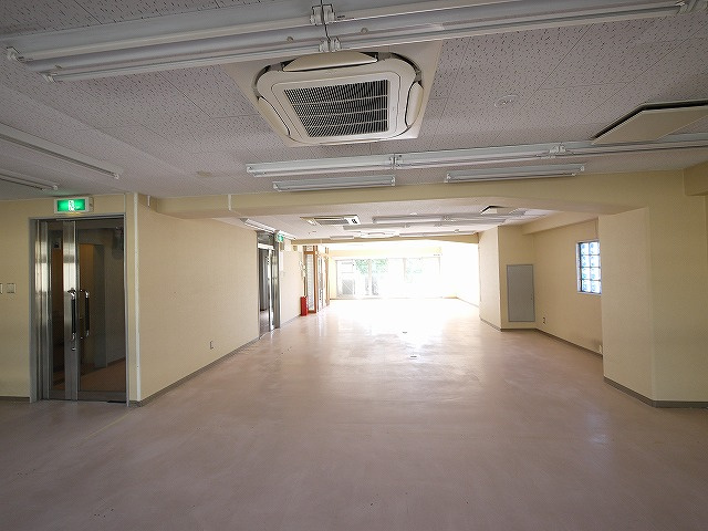 RIVER　SIDE川端の内装