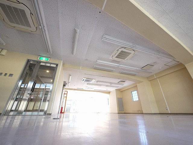 RIVER　SIDE川端の内装