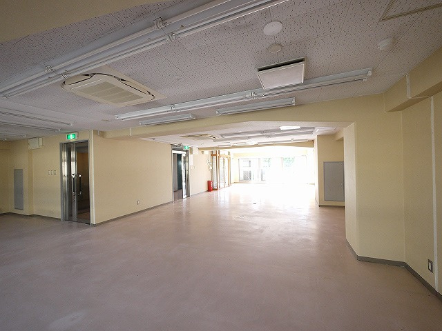 RIVER　SIDE川端の内装