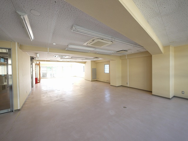 RIVER　SIDE川端の内装