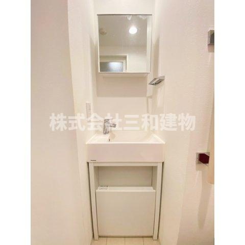 Ｂｅｖｅｒｌｙ　Ｈｏｍｅｓ　赤塚公園Ⅱの洗面所