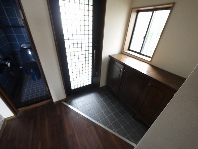 小阪戸建の玄関