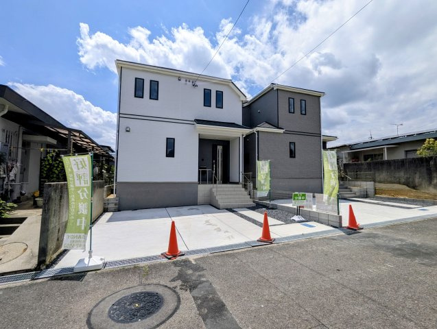 ハートフルタウン　春日井市高森台七丁目1番　全2棟