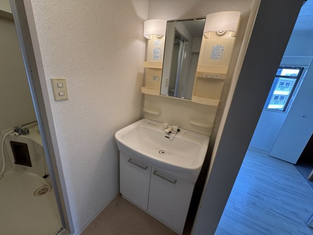 新千里ハイツこうじの独立洗面台