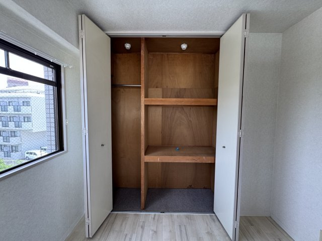 新千里ハイツこうじの収納