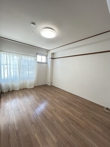 大建ビルの居間・リビング