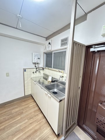 大建ビルのキッチン
