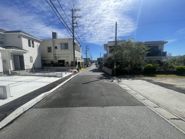 読谷村大木（全3棟）A・C号棟の前面道路含む現地写真|※北西側公道5.9m♪