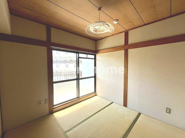 瀬戸ハイツの和室