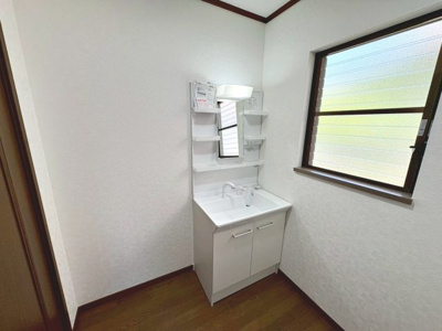 【独立洗面台】 | 庭代台４丁　中古一戸建