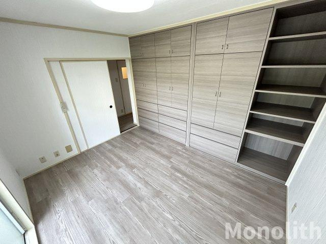 新檜尾台第4次住宅の洋室