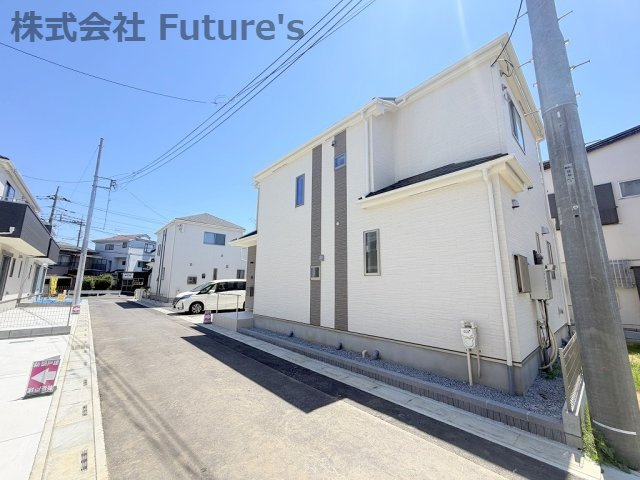 三郷市戸ケ崎5丁目　新築戸建　全10棟　I号棟の前面道路含む現地写真|前面道路含む現地写真です。