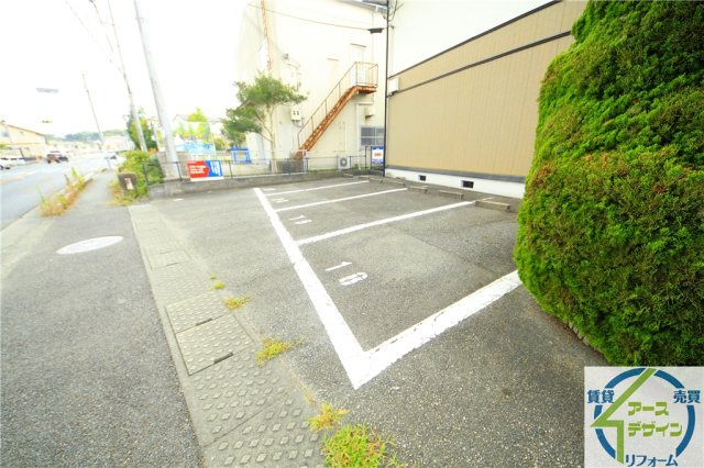 ピッケル加佐の駐車場