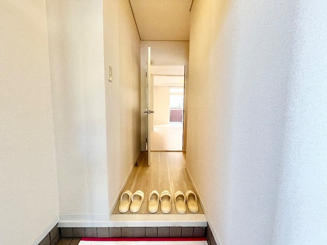 シャインヒルズ滝ノ水の玄関