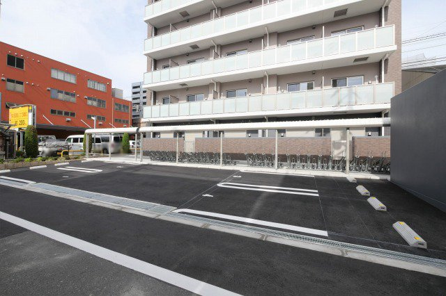 リアライズ鶴橋東Ⅱの駐車場