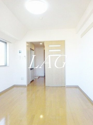 【居間・リビング】 | プレール学芸大学弐番館 | 洋室のお部屋です。