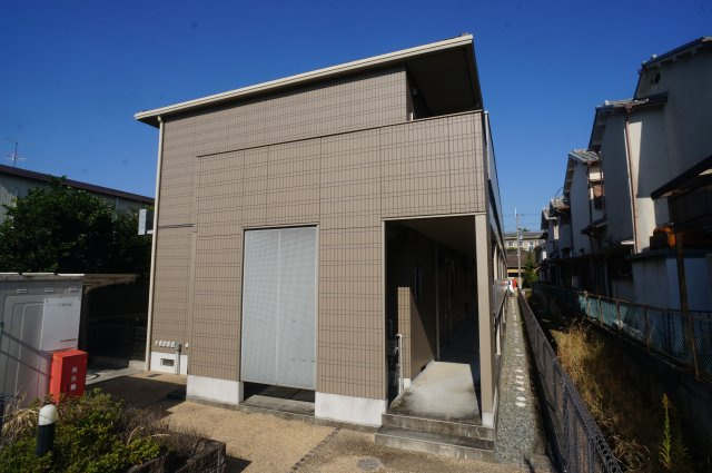 橿原市八木町３丁目のアパート