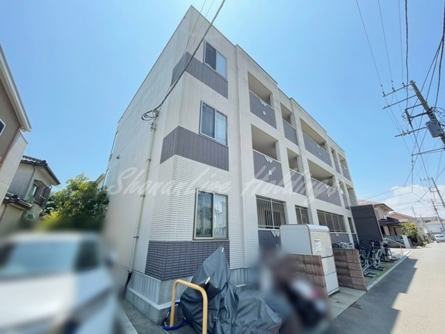 茅ヶ崎市菱沼２丁目の賃貸マンションの外観