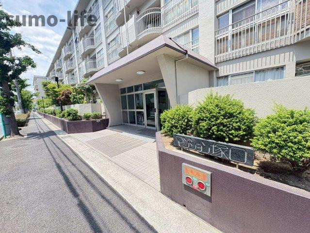 マンション塚口のエントランス