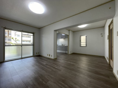 【居間・リビング】 | 新檜尾台第三次住宅18号棟