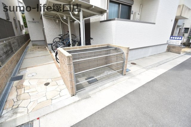 フジパレス西立花Ⅲ番館のエントランス