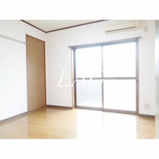 【居間・リビング】 | ハイツみずほ | 洋室のお部屋です。