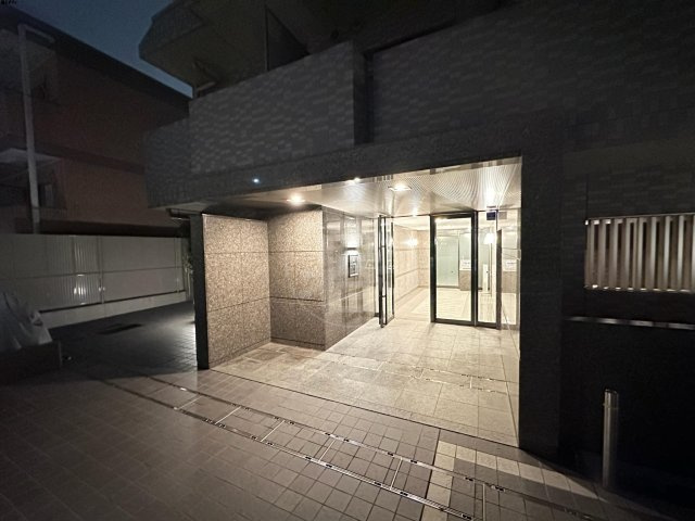 ルーブル南馬込六番館 のエントランス