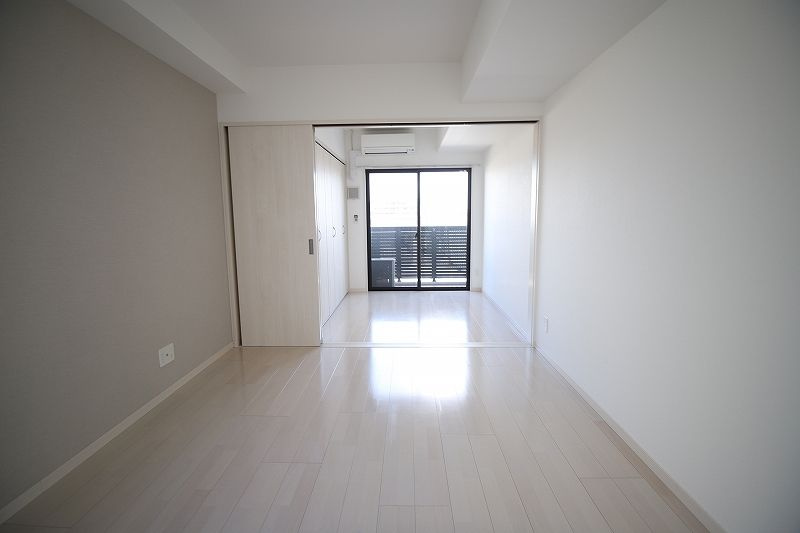 Modern Palazzo 姪浜Ｎorth 635の居間・リビング