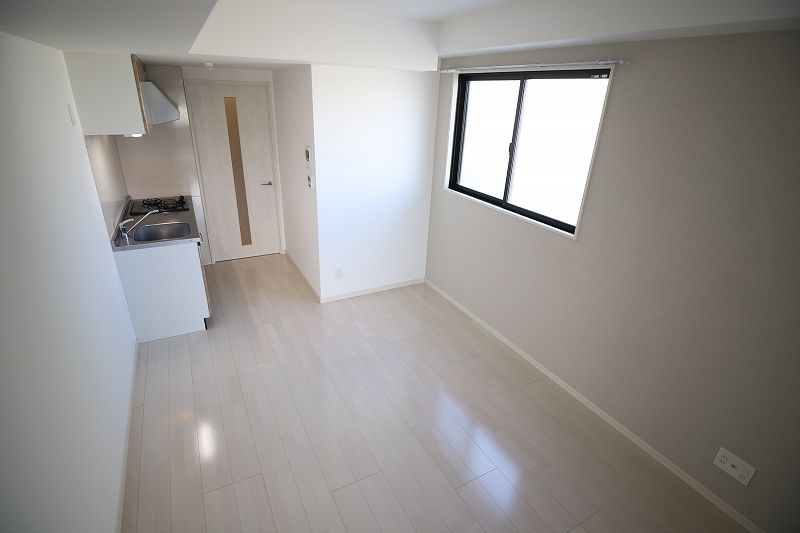 Modern Palazzo 姪浜Ｎorth 635の居間・リビング