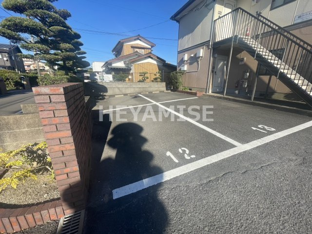槇ハウスJUN　A棟の駐車場