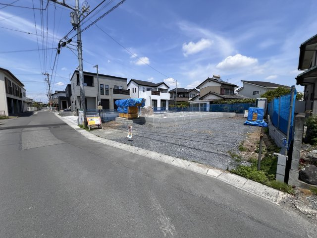 新築　藤岡市森　1区画　の前面道路含む現地写真|西側接道幅員約4.0ｍ