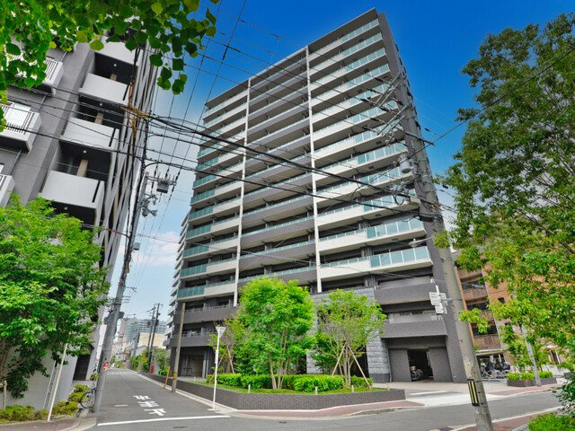 プレサンスロジェ都島本通EASTの外観