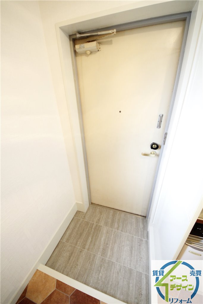 サングレイス西新町の玄関|※類似部屋