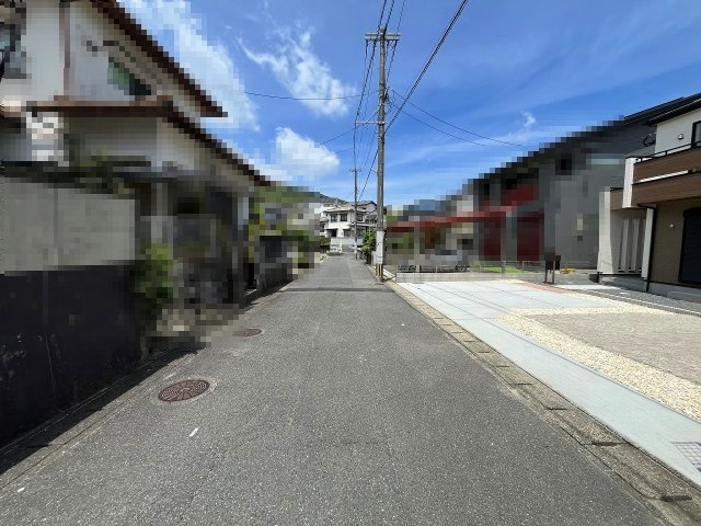 【その他】 | 福岡市西区野方4丁目　1号棟（全1棟）【仲介手数料無料・0円】 | 現地写真。前面道路です。