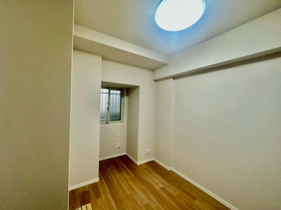 【洋室】 | アデニウム北加賀屋 | 【クロス張替】綺麗な壁で室内が明るくなりますね！爽やかな気分でお過ごしいただけますよ！