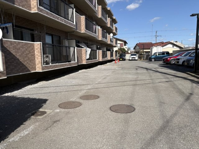 サンルミエールの駐車場