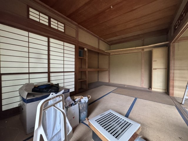 敷地1000㎡超！自然に包まれる古民家平家の和室