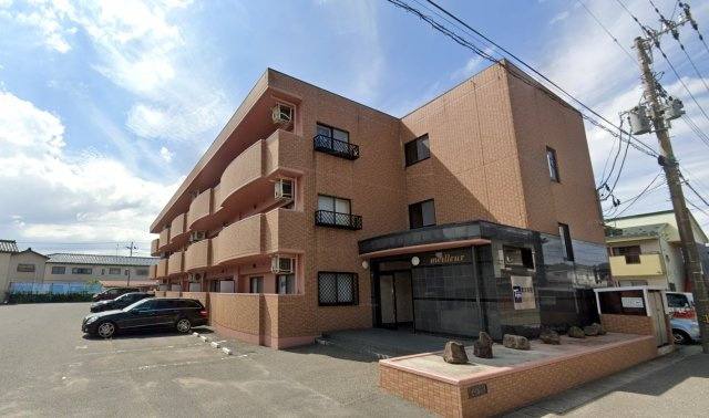 山形県酒田市　一棟マンションの外観