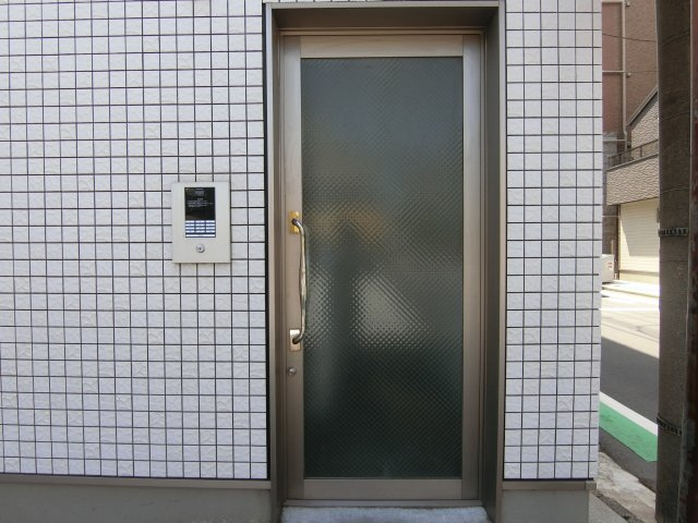 日辰ONEのエントランス