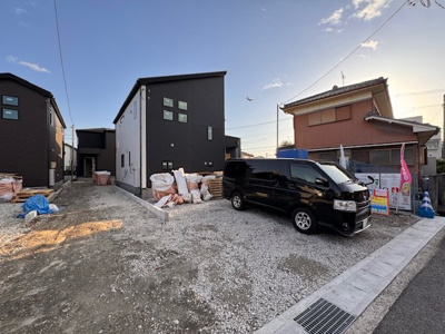【外観】 | GRAFARE守山区川村町2期全3棟【仲介手数料無料　白沢小　守山区北中】 | 今すぐのご案内可能です！→  0120-336-922　までお気軽にお問い合わせください。
