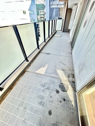 プラウドタワー名古屋伏見のバルコニー