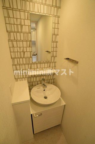 エスリード大阪梅田リュクスの洗面所