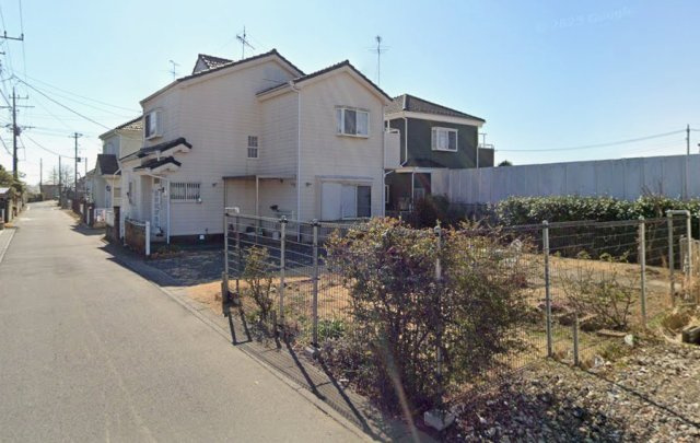 中古戸建　加須市礼羽の前面道路含む現地写真