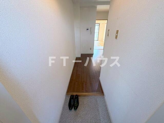 グランドール川秋の玄関